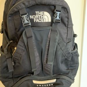 North Face - sweeper backpack